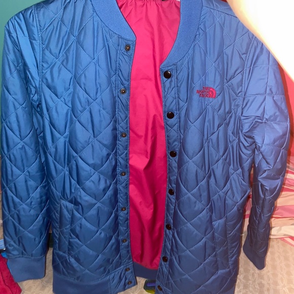 Pre -Owned Authentic North Face Jacket🧥📦✅😻 - Picture 9 of 10